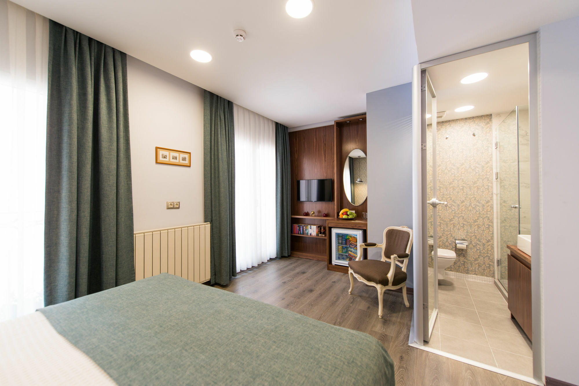 Sometimes Taksim Otel 3*